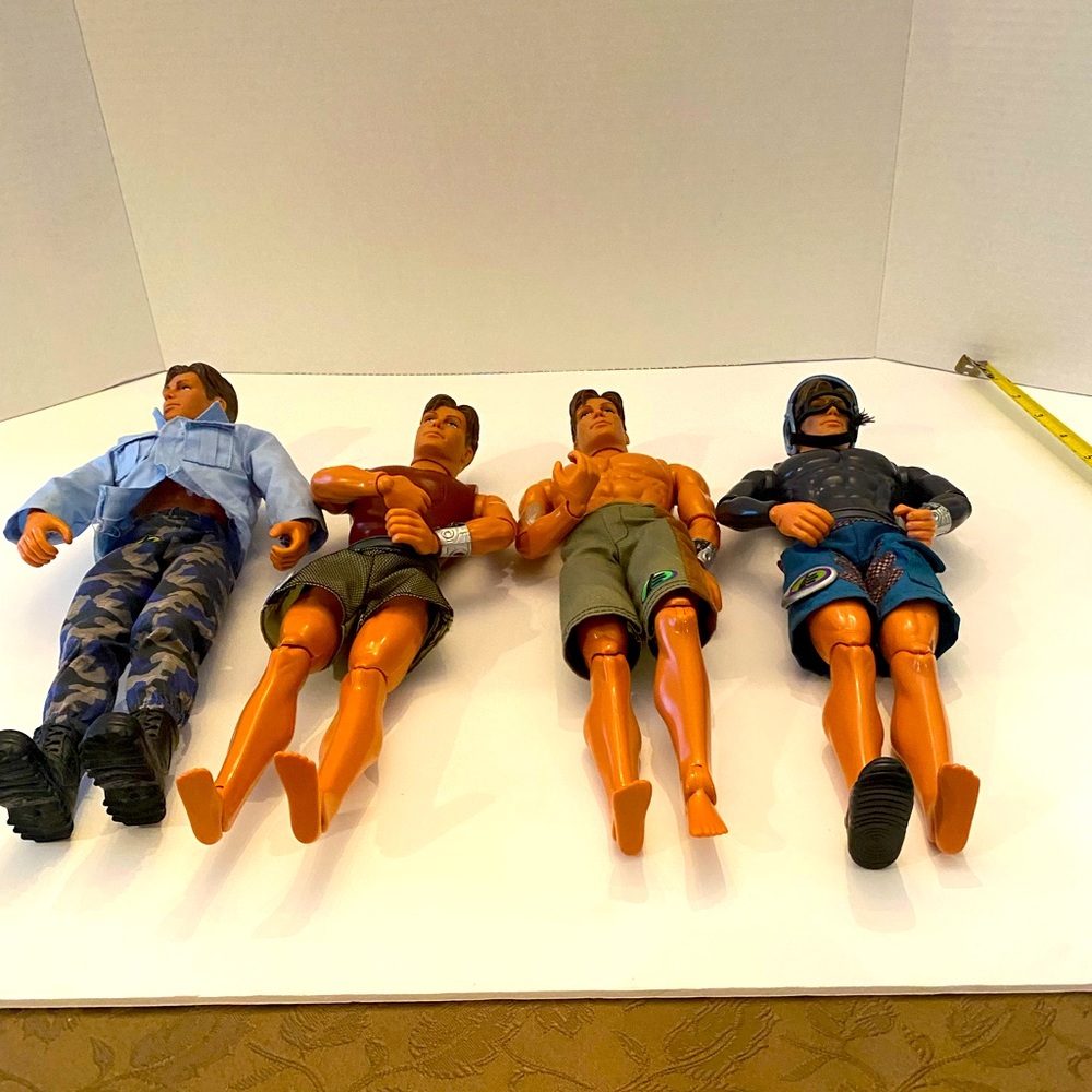 Lot of 4 1998 vintage Max steel figures. Definitely preloved Mattel